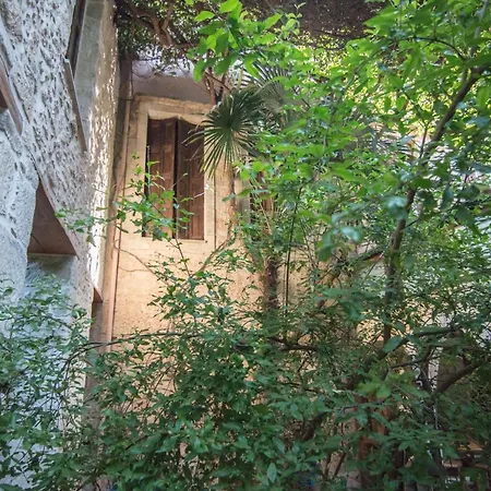 Отель Byzantine